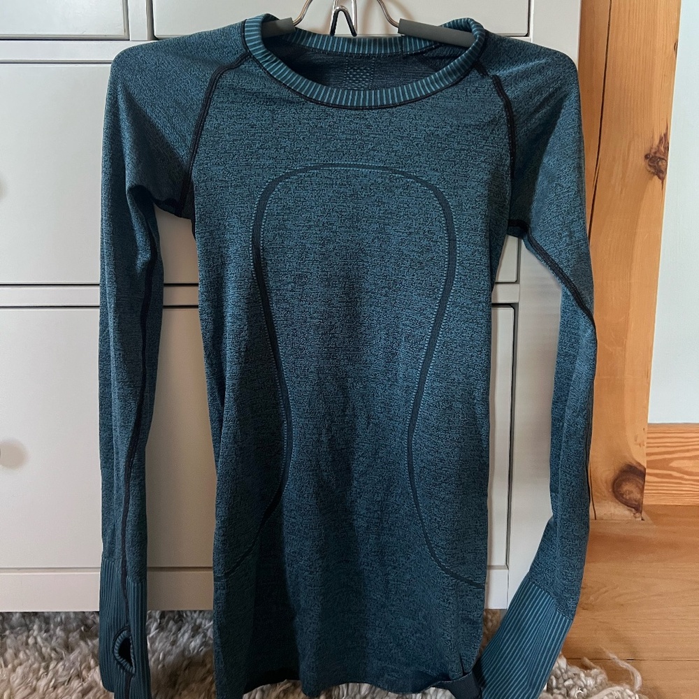 Swiftly Tech Long-Sleeve Shirt 2.0 Hip Length In Green Size 2